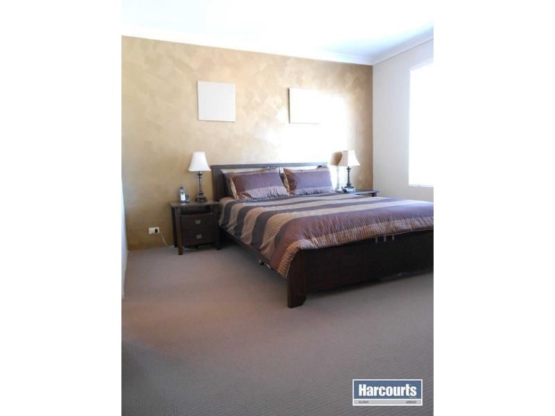 8A Earl Court, Merriwa WA 6030