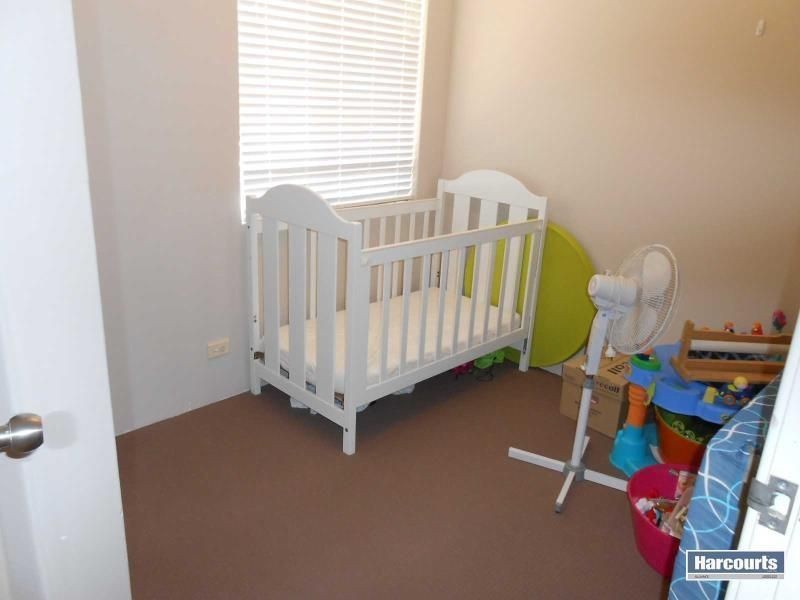 8A Earl Court, Merriwa WA 6030