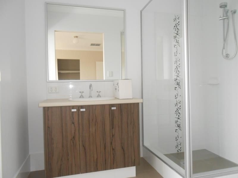 5 MERTON LANE, Alkimos WA 6038