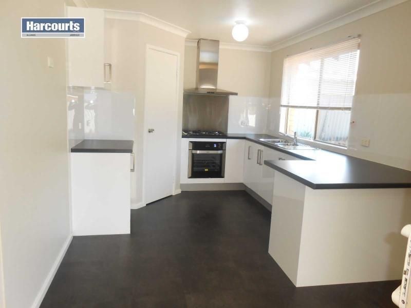 52 ADMIRAL GROVE, Heathridge WA 6027