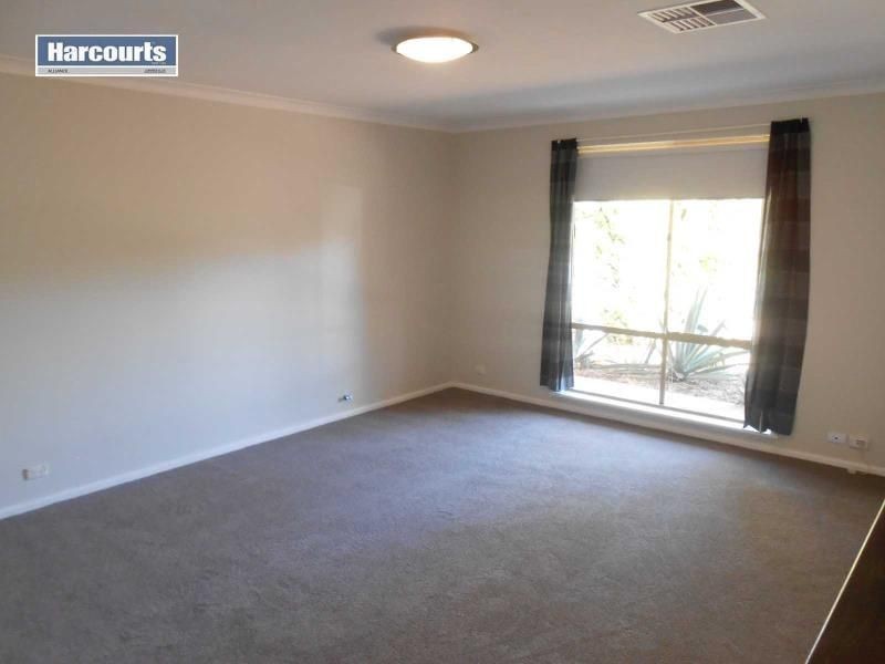 52 ADMIRAL GROVE, Heathridge WA 6027