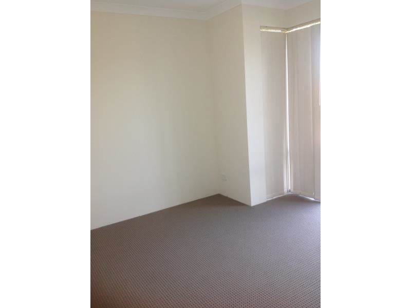 31 Rosemount Entrance, Pearsall WA 6065