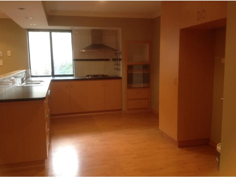 24 Kareela Meander, Tapping WA 6065