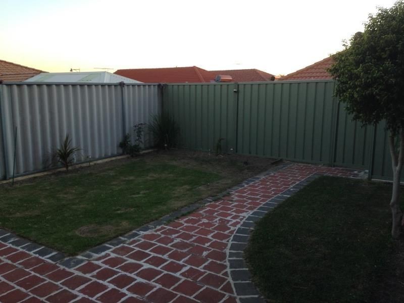 4/26 Hooper Turn, Madeley WA 6065