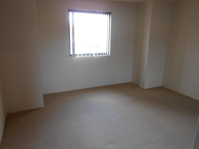 4/26 Hooper Turn, Madeley WA 6065