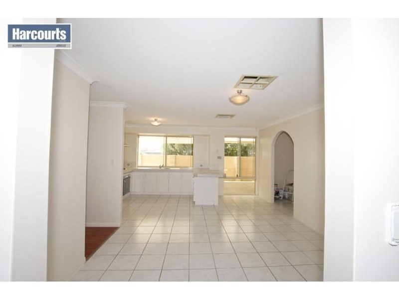 16 MULGRAVE LOOP, Mindarie WA 6030