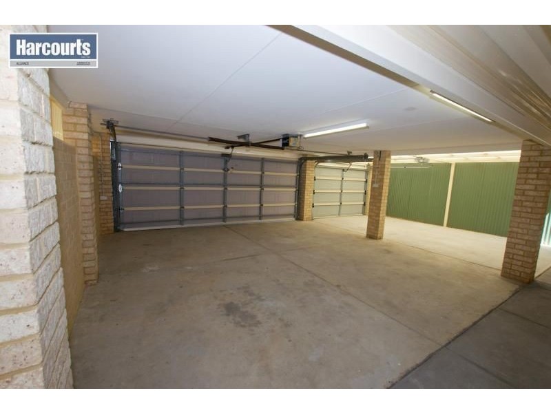 16 MULGRAVE LOOP, Mindarie WA 6030