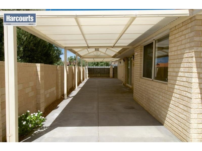 16 MULGRAVE LOOP, Mindarie WA 6030