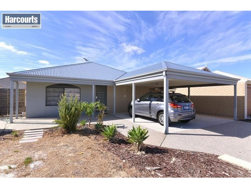 14 STANBROKE TURN, Carramar WA 6031
