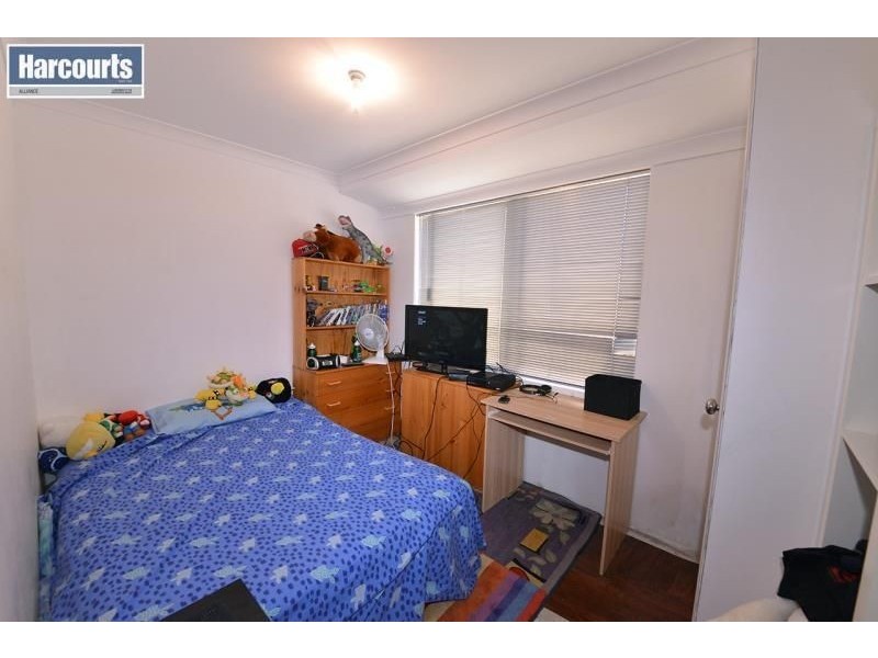 14 STANBROKE TURN, Carramar WA 6031