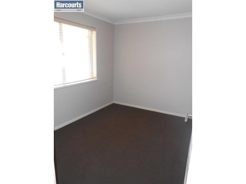 37 WARRUGA WAY, Wanneroo WA 6065