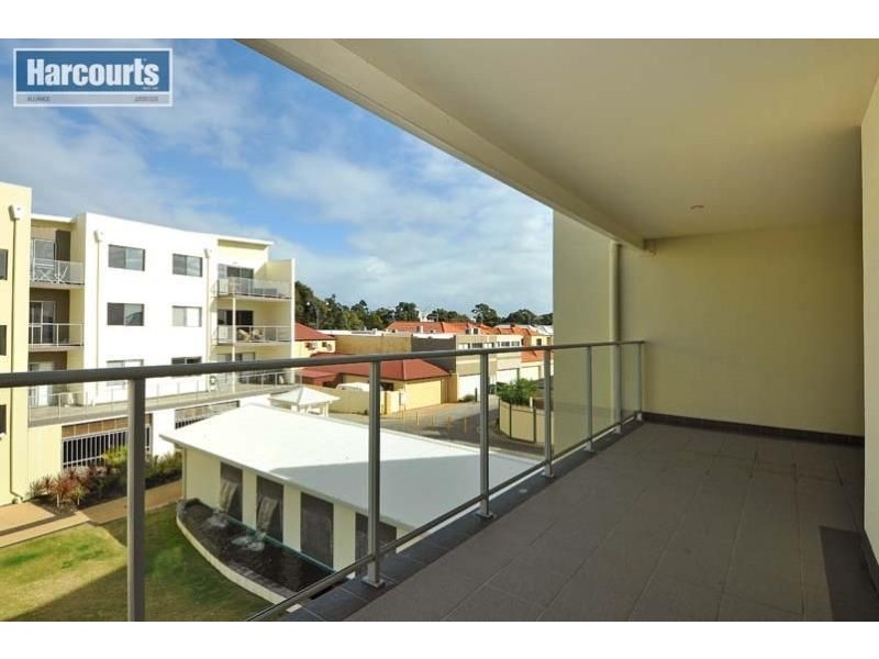 40/88 LAKESIDE DRIVE, Joondalup WA 6027