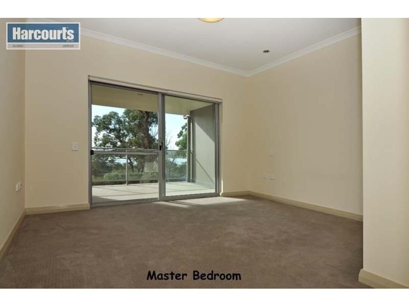 40/88 LAKESIDE DRIVE, Joondalup WA 6027