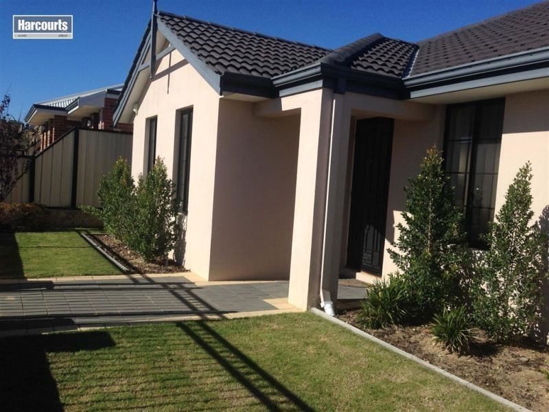 24 La Mirada Avenue, Clarkson WA 6030