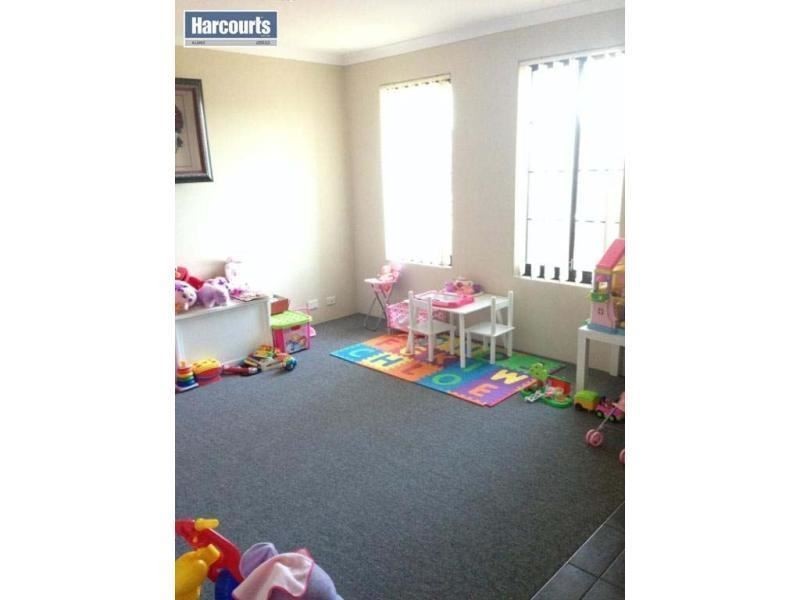 24 La Mirada Avenue, Clarkson WA 6030