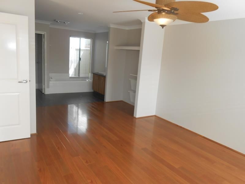 11 POMELAA WAY, Clarkson WA 6030