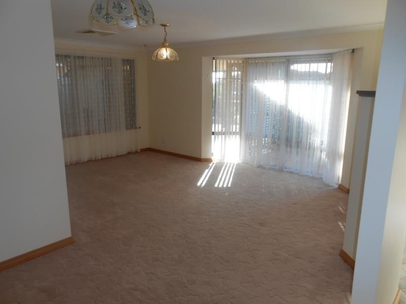 28 DONCASTER SQUARE, Currambine WA 6028