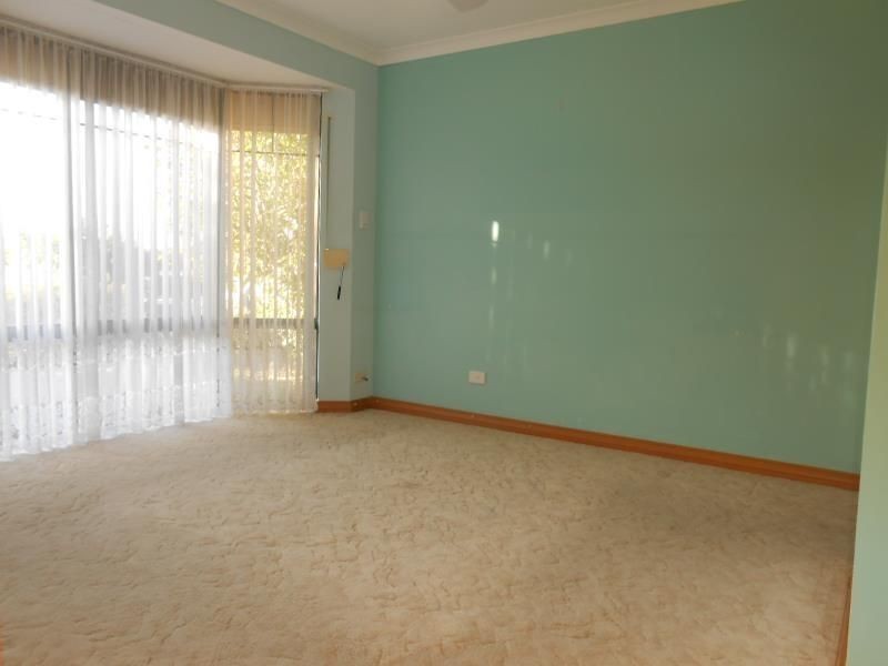 28 DONCASTER SQUARE, Currambine WA 6028