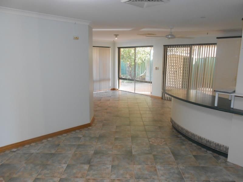 28 DONCASTER SQUARE, Currambine WA 6028