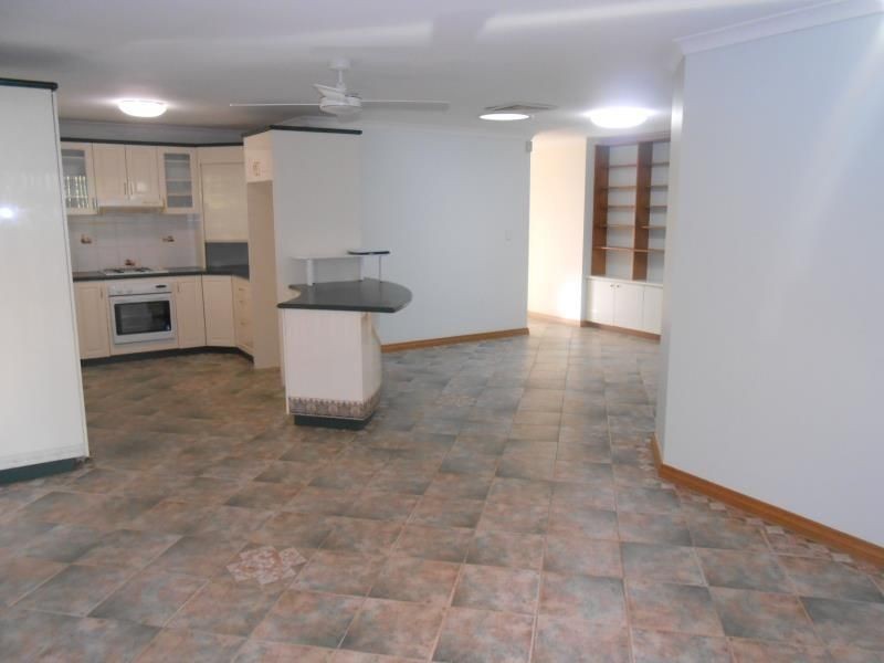 28 DONCASTER SQUARE, Currambine WA 6028