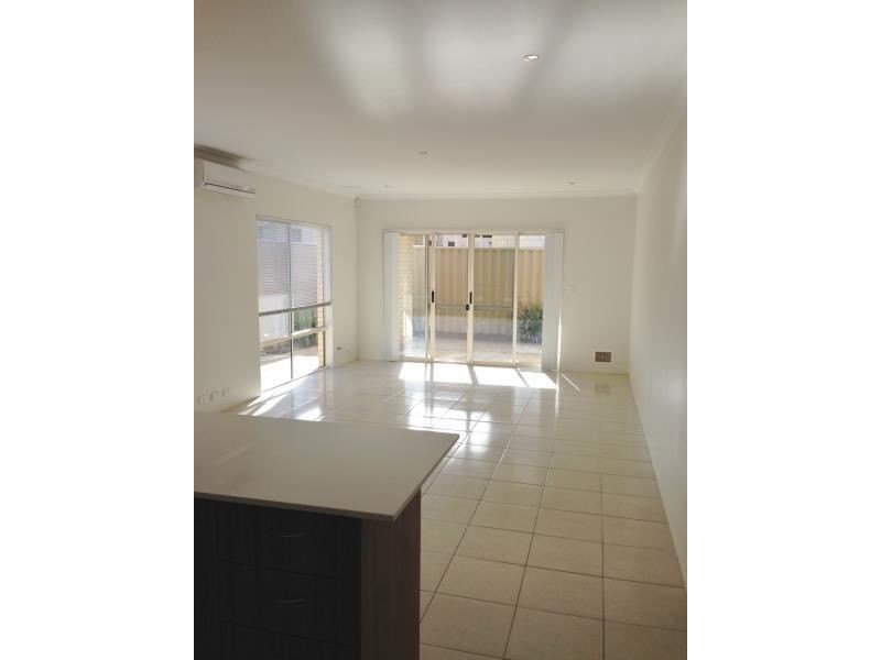 4 BRIGSLEY WAY, Ridgewood WA 6030