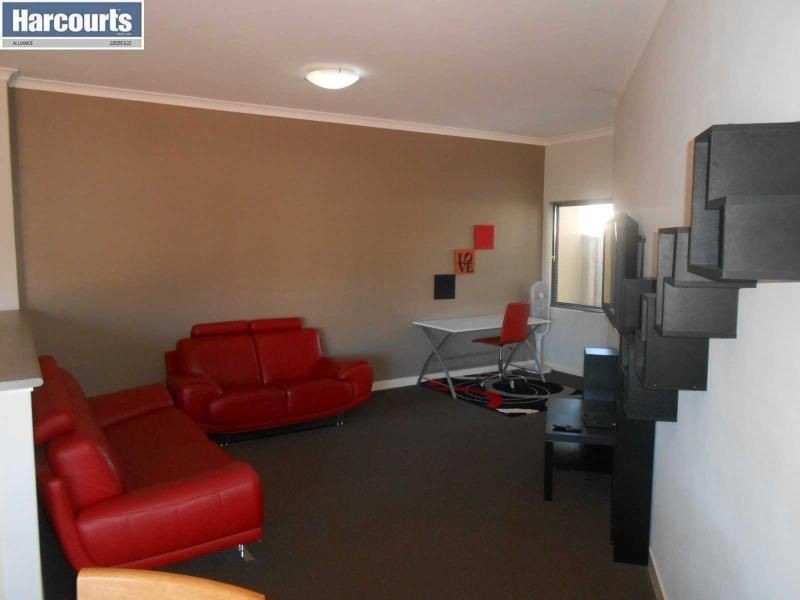 1/106 Boas Avenue, Joondalup WA 6027