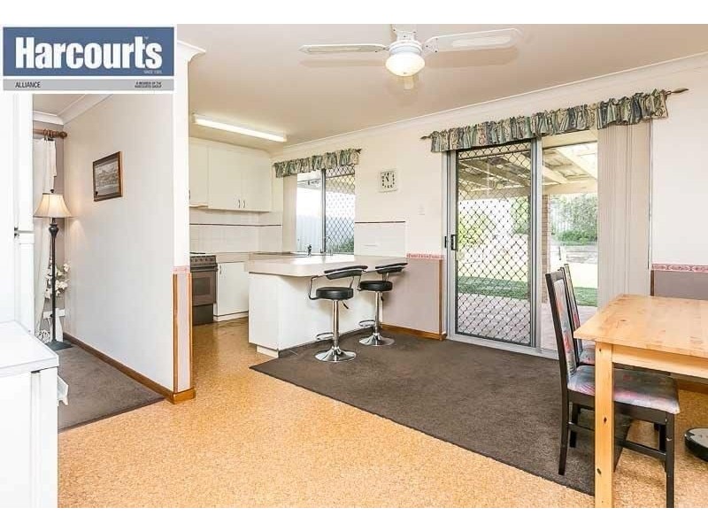 8 Roamer Street, Heathridge WA 6027