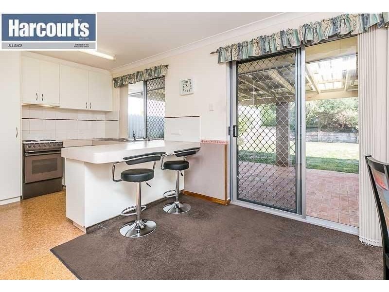 8 Roamer Street, Heathridge WA 6027