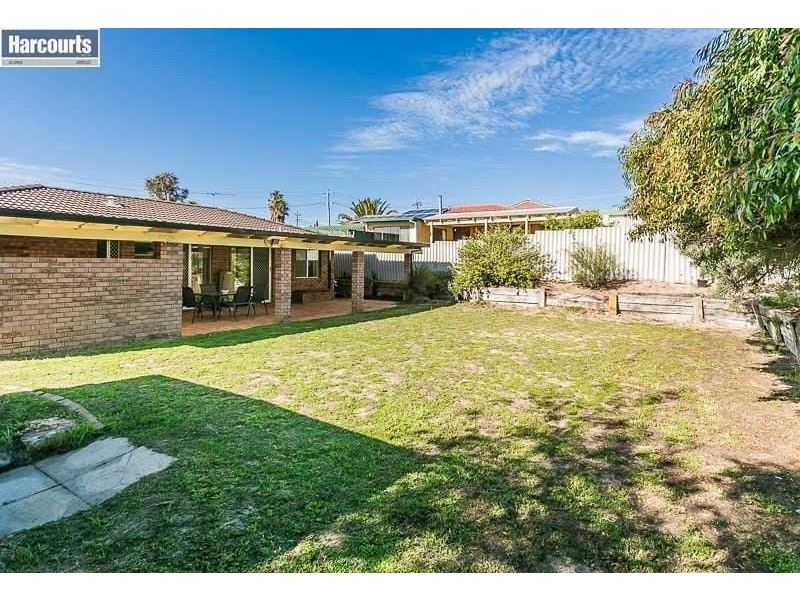 8 Roamer Street, Heathridge WA 6027