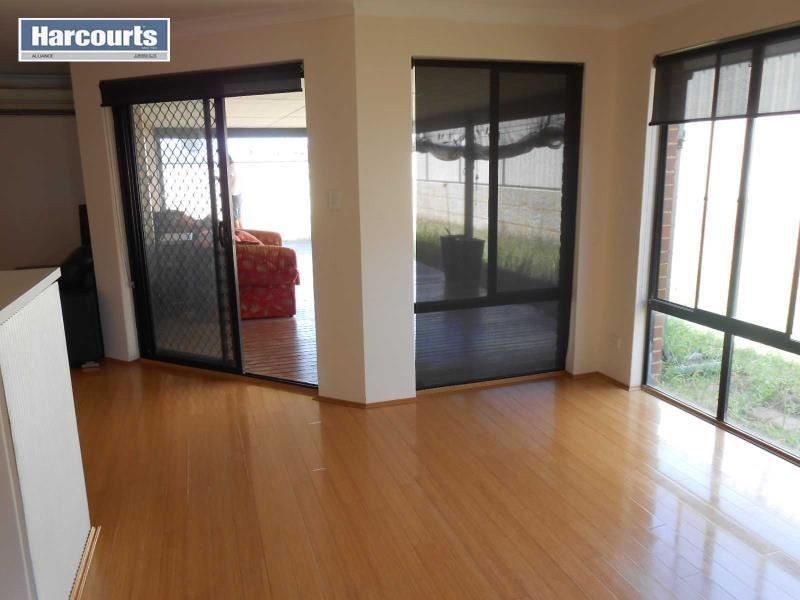 2 Lower Keys Drive, Clarkson WA 6030