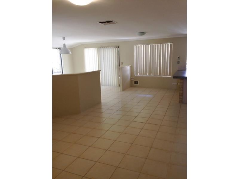 1 INEZ PASS, Kinross WA 6028