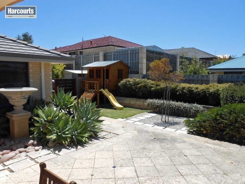 19 AVONDALE COURT, Mindarie WA 6030