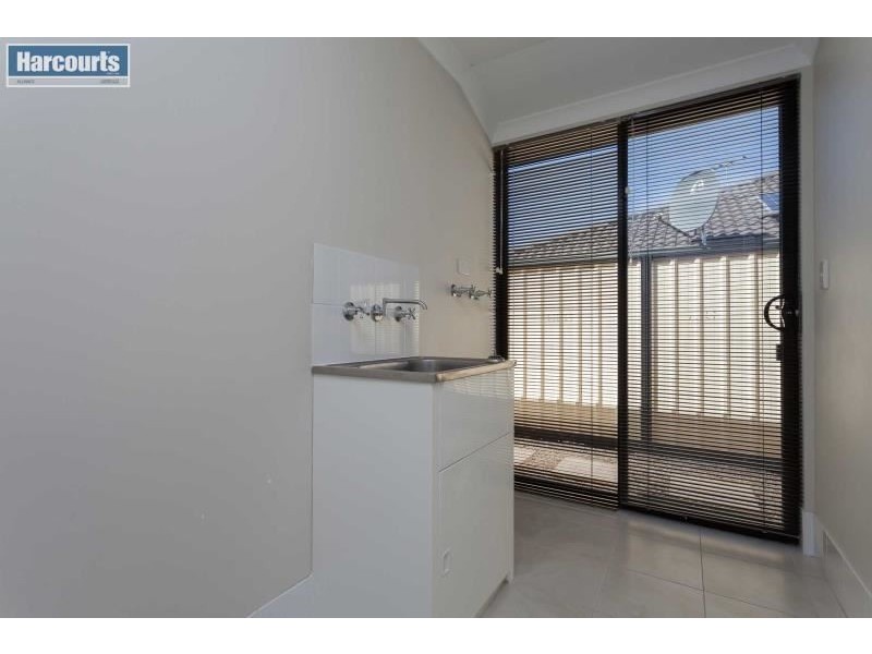 1 Garrett Way, Clarkson WA 6030