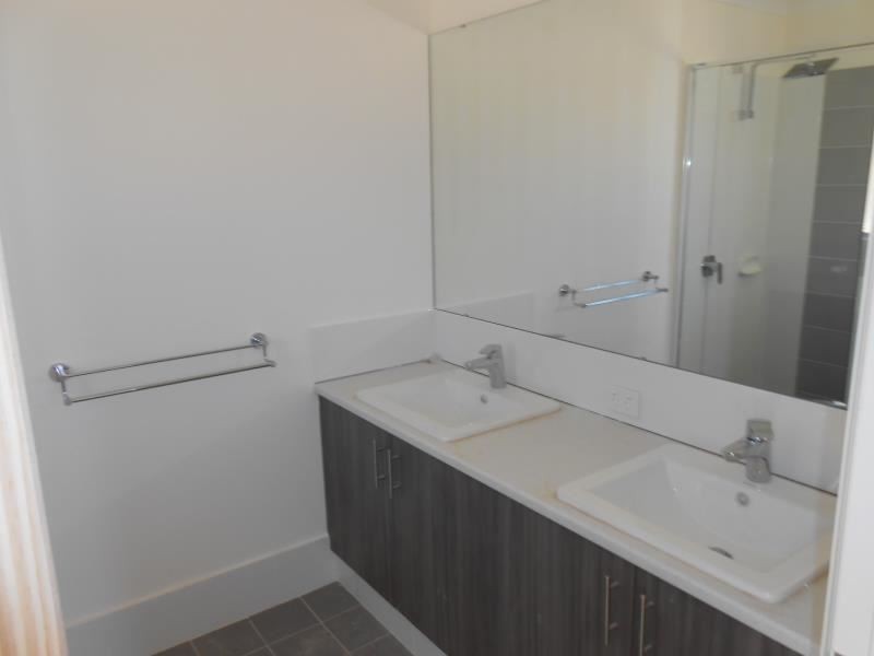 33 MERCADO WAY, Alkimos WA 6038