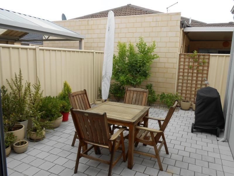 39 Nashville Loop, Currambine WA 6028