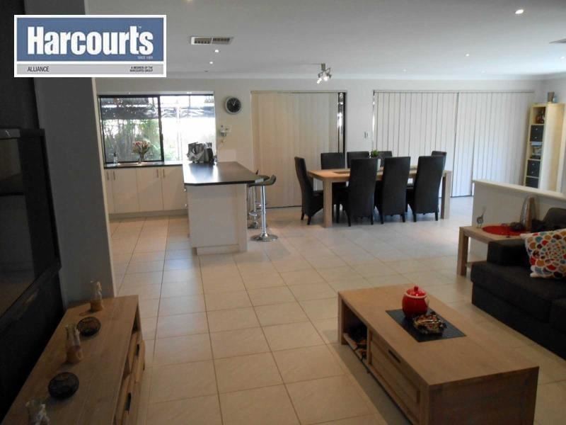 21 VINCIULLO WAY, Sinagra WA 6065