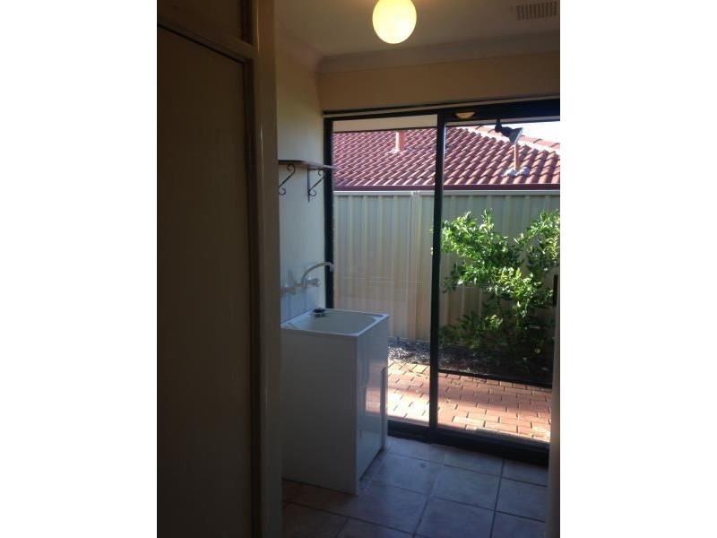 60 Viridian Drive, Banksia Grove WA 6031