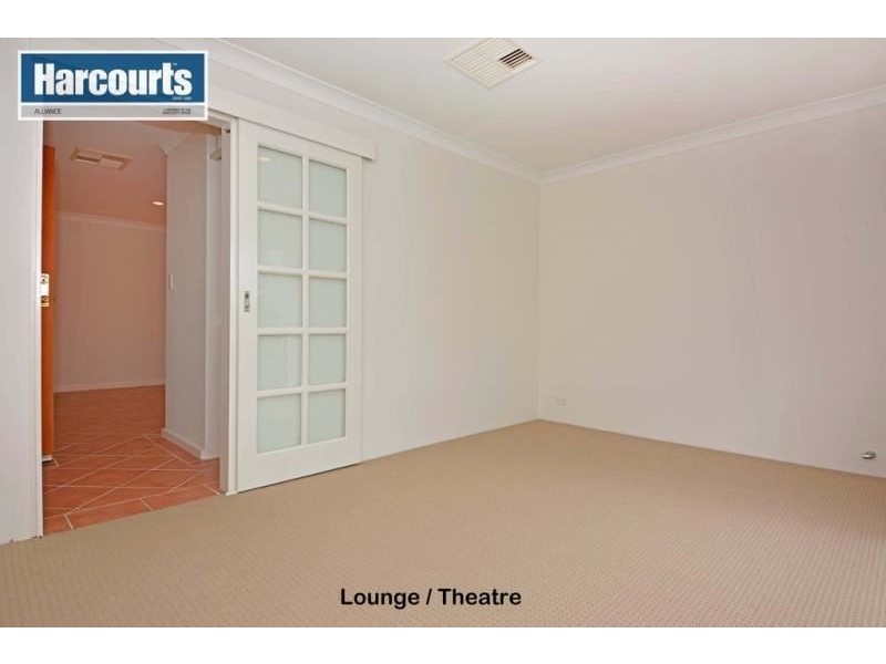 33 Manapouri Meander, Joondalup WA 6027