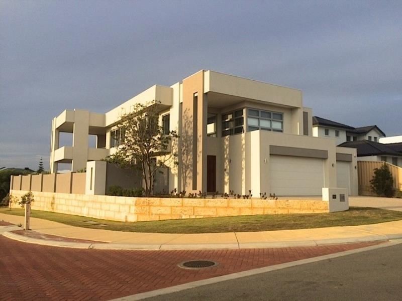 16 BLACKPOOL PROMENADE, Iluka WA 6028