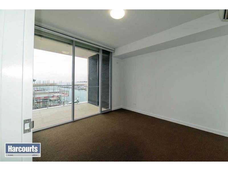 24/1 BRISTOL LANE, Mindarie WA 6030