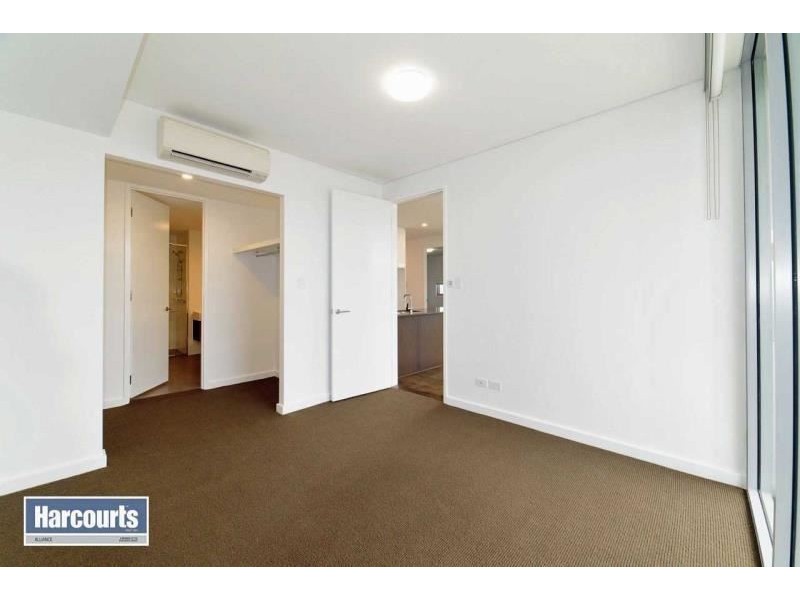 24/1 BRISTOL LANE, Mindarie WA 6030