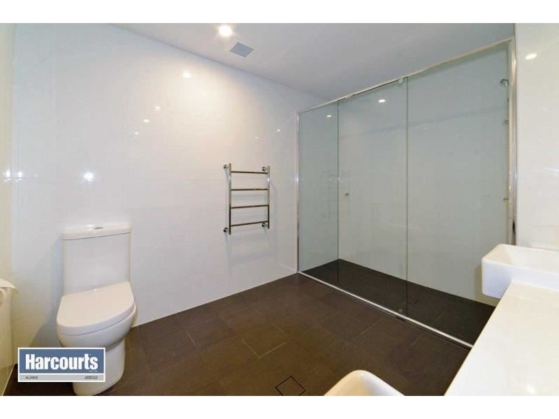 24/1 BRISTOL LANE, Mindarie WA 6030