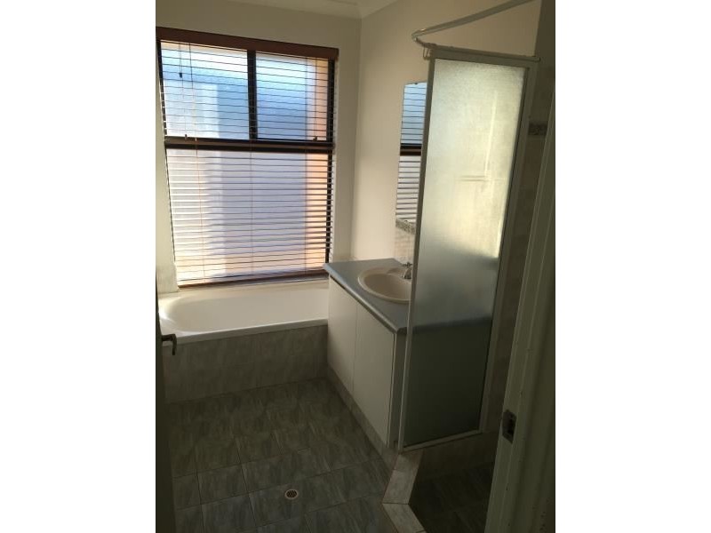 79 DALVIK AVENUE, Merriwa WA 6030