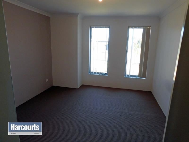 11 MANSFIELD AVENUE, Butler WA 6036