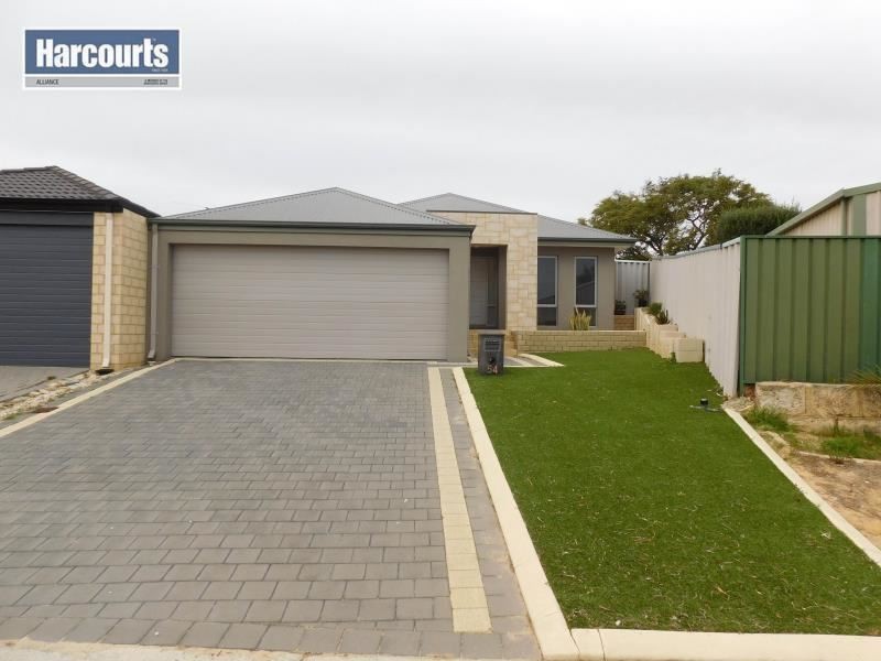 54 Selkirk Drive, Kinross WA 6028