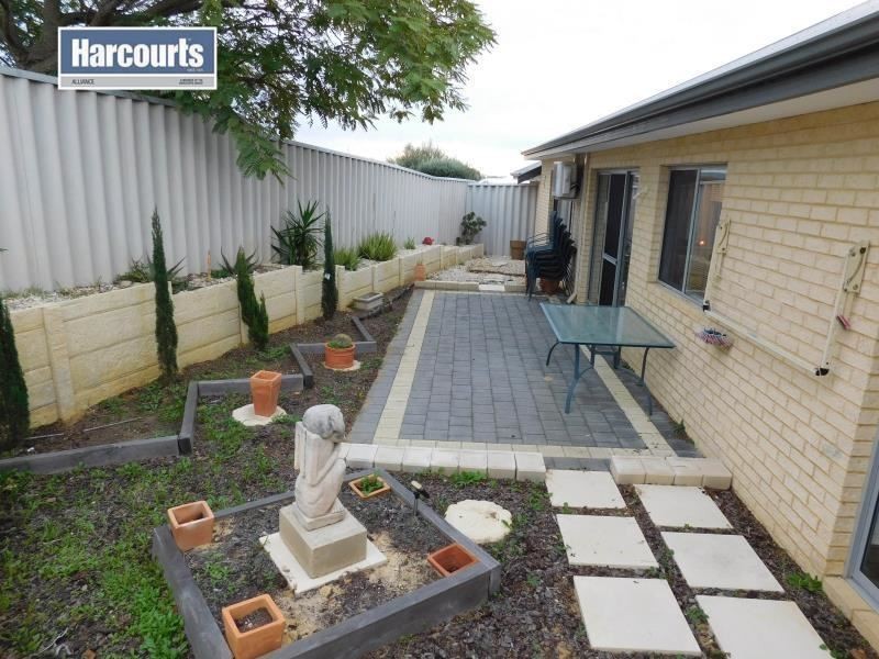 54 Selkirk Drive, Kinross WA 6028