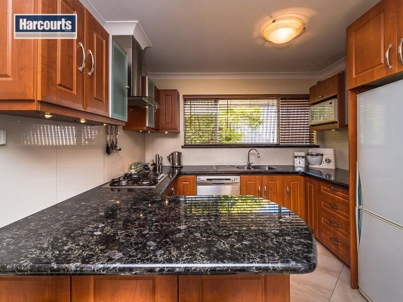 139 Dampier Avenue, Mullaloo WA 6027