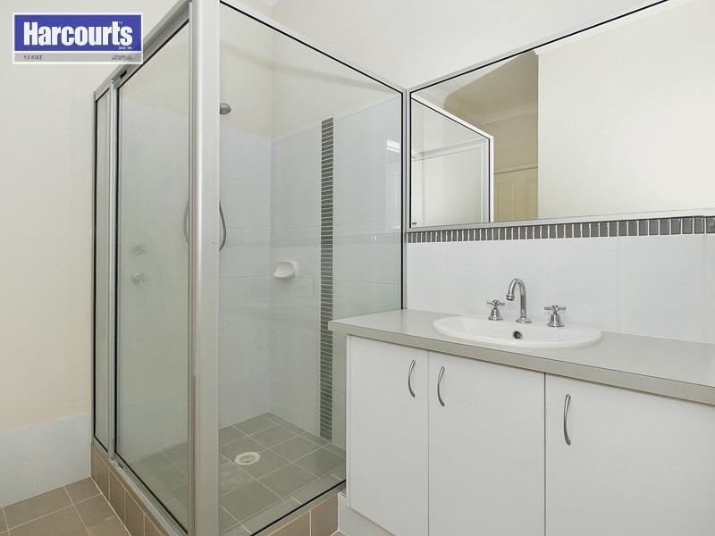 87 KAHANA PATHWAY, Butler WA 6036