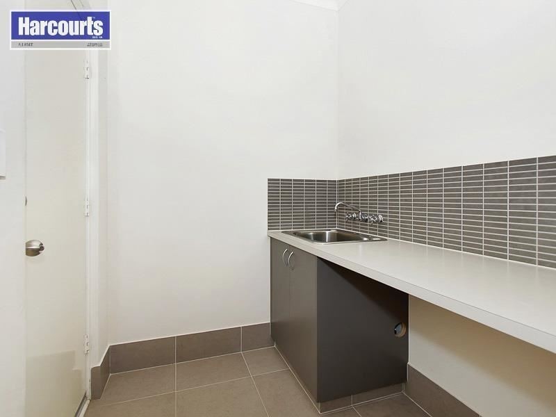 87 KAHANA PATHWAY, Butler WA 6036