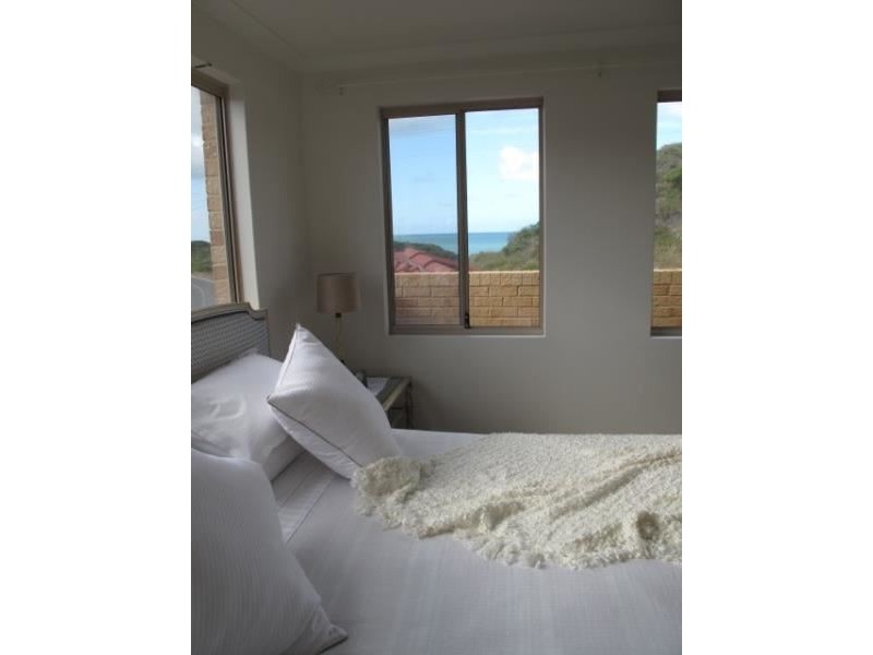 60 BRAZIER ROAD, Yanchep WA 6035